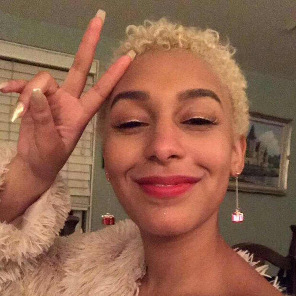 Meet your Posher, Alex